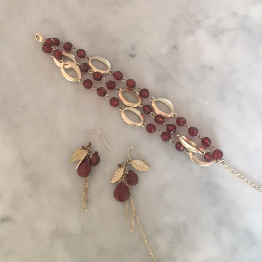 Laila Rowe Beaded bracelet and earrings